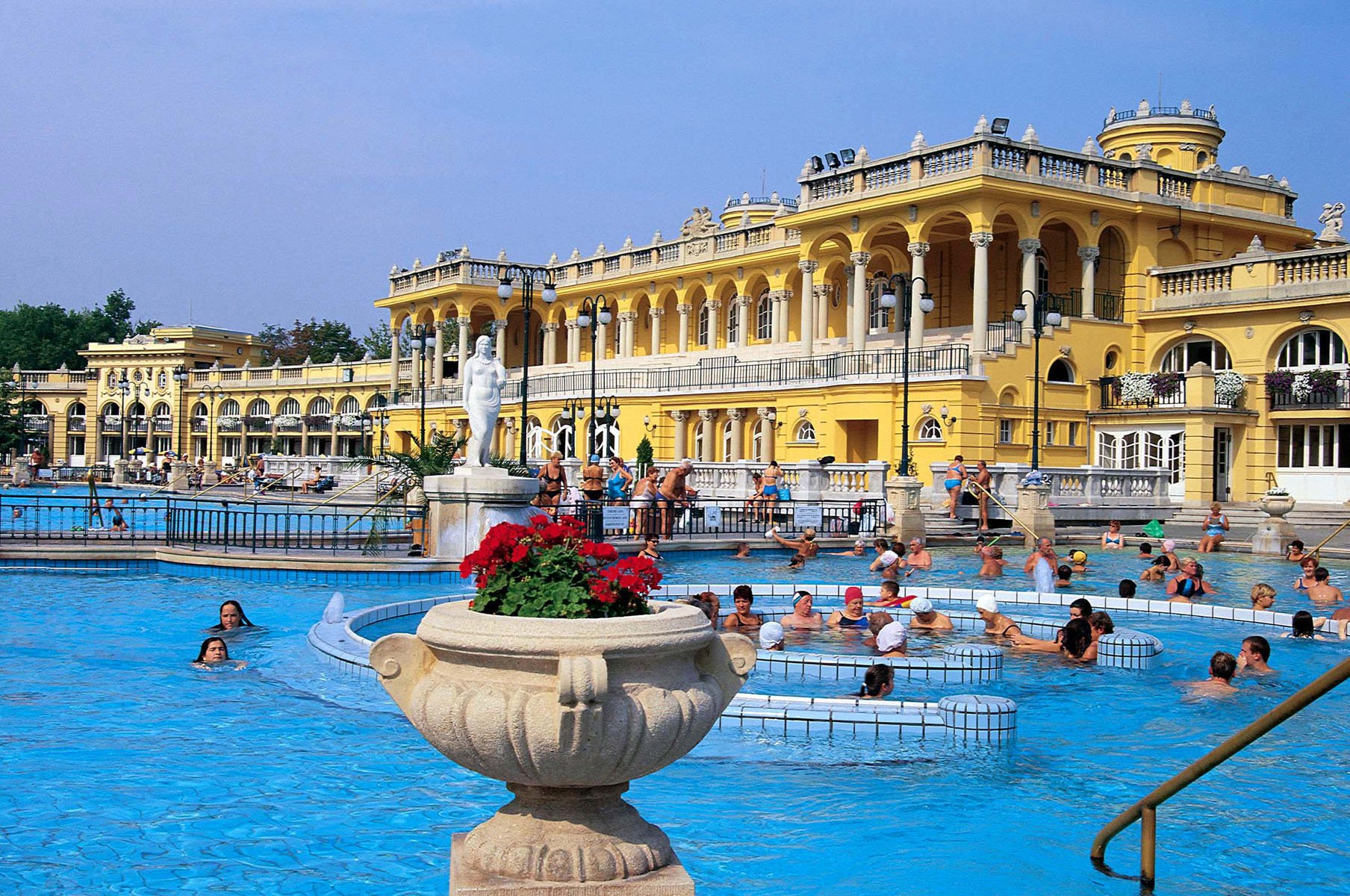 szechenyi-spa-tickets-skip-the-line-featured-3